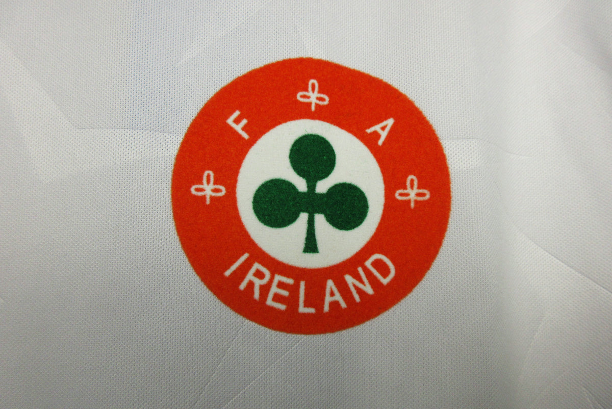 Ireland 1990/1992 Away kit