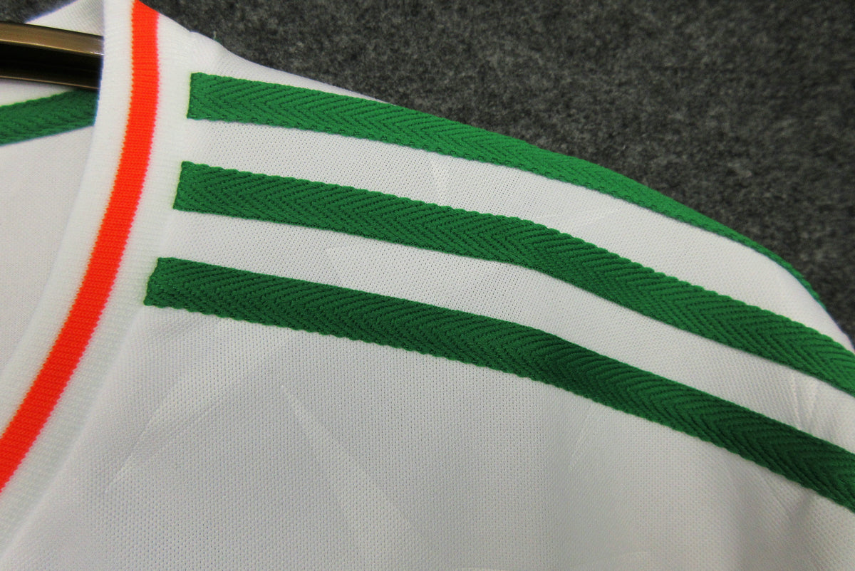 Ireland 1990/1992 Away kit