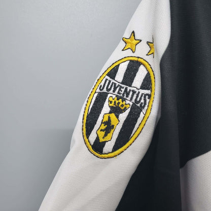 Juventus 1997/98 Home kit – Short sleeve