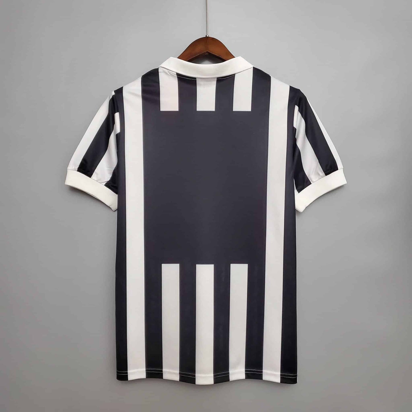 Juventus 1984/1985 Home kit