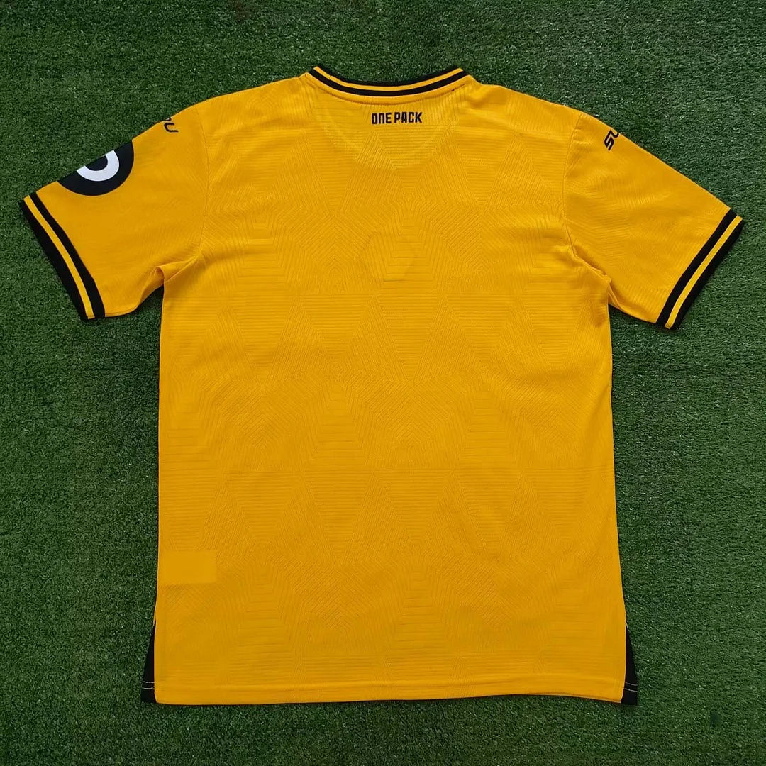 2024/2025 Wolverhampton Wanderers Home Football Shirt