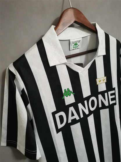 Juventus 1992/1994 Home kit