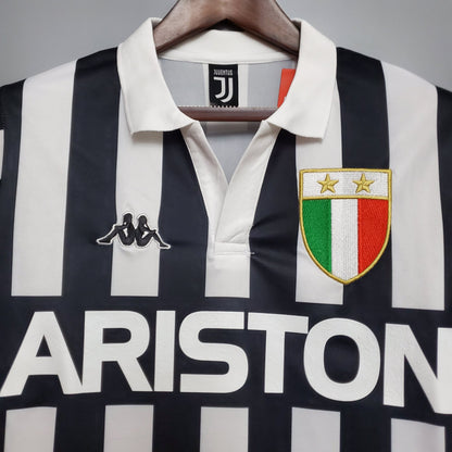 Juventus 1984/1985 Home kit