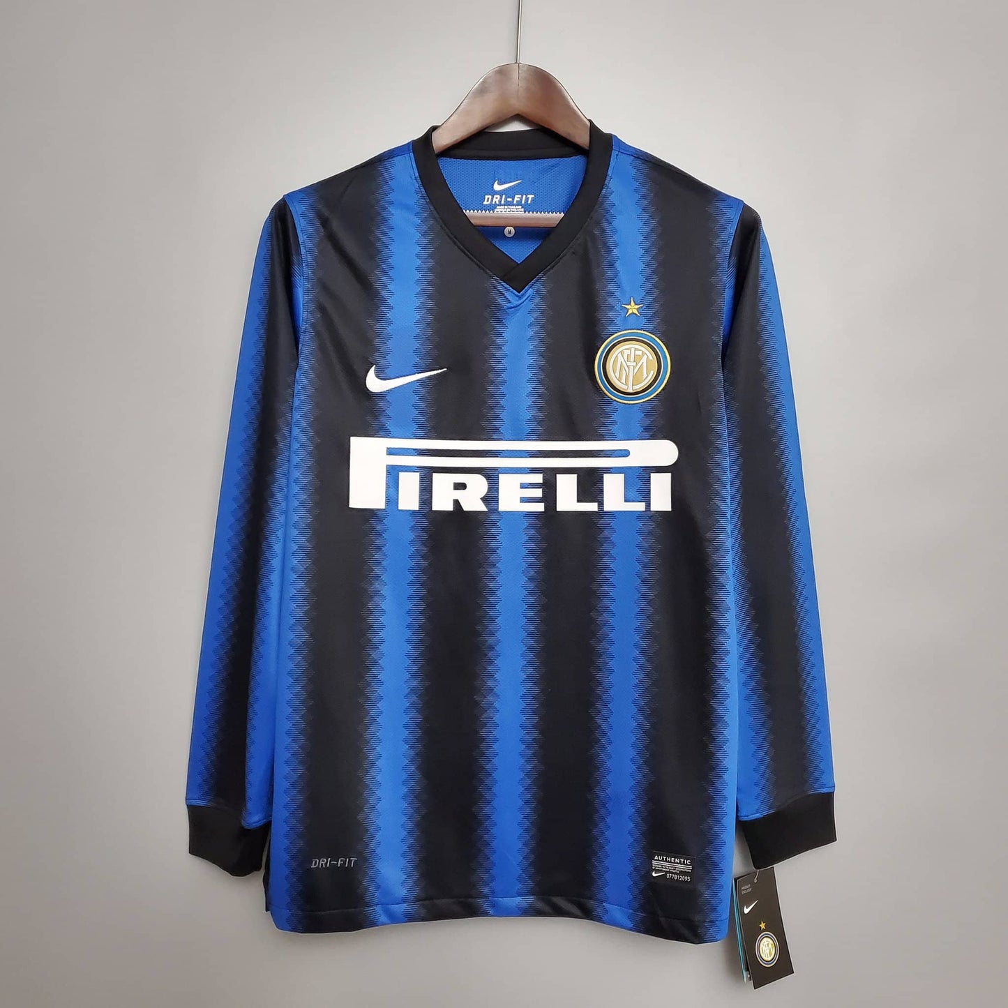 Inter Milan 2010/2011 Home Kit – Long Sleeves