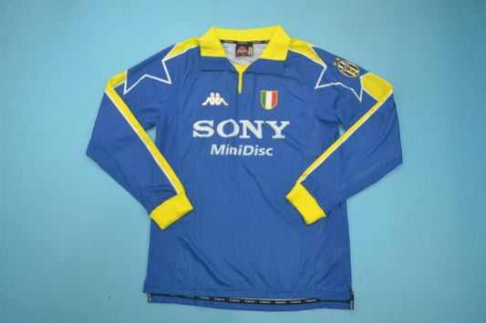 Juventus 1997/98 Third kit – Long sleeve