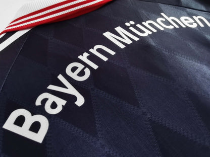 Bayern Munich 1997/99 home kit