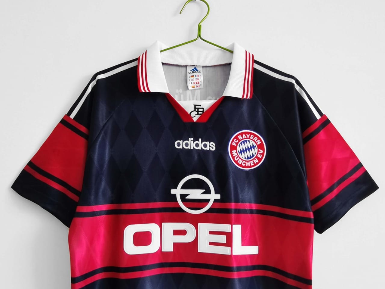 Bayern Munich 1997/99 home kit