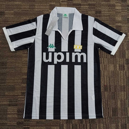 Juventus 1990/1991 Home kit