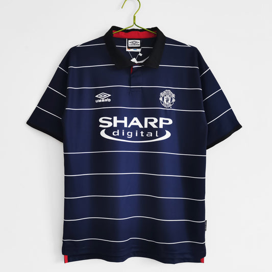 MANU 1999/2000 Away kit